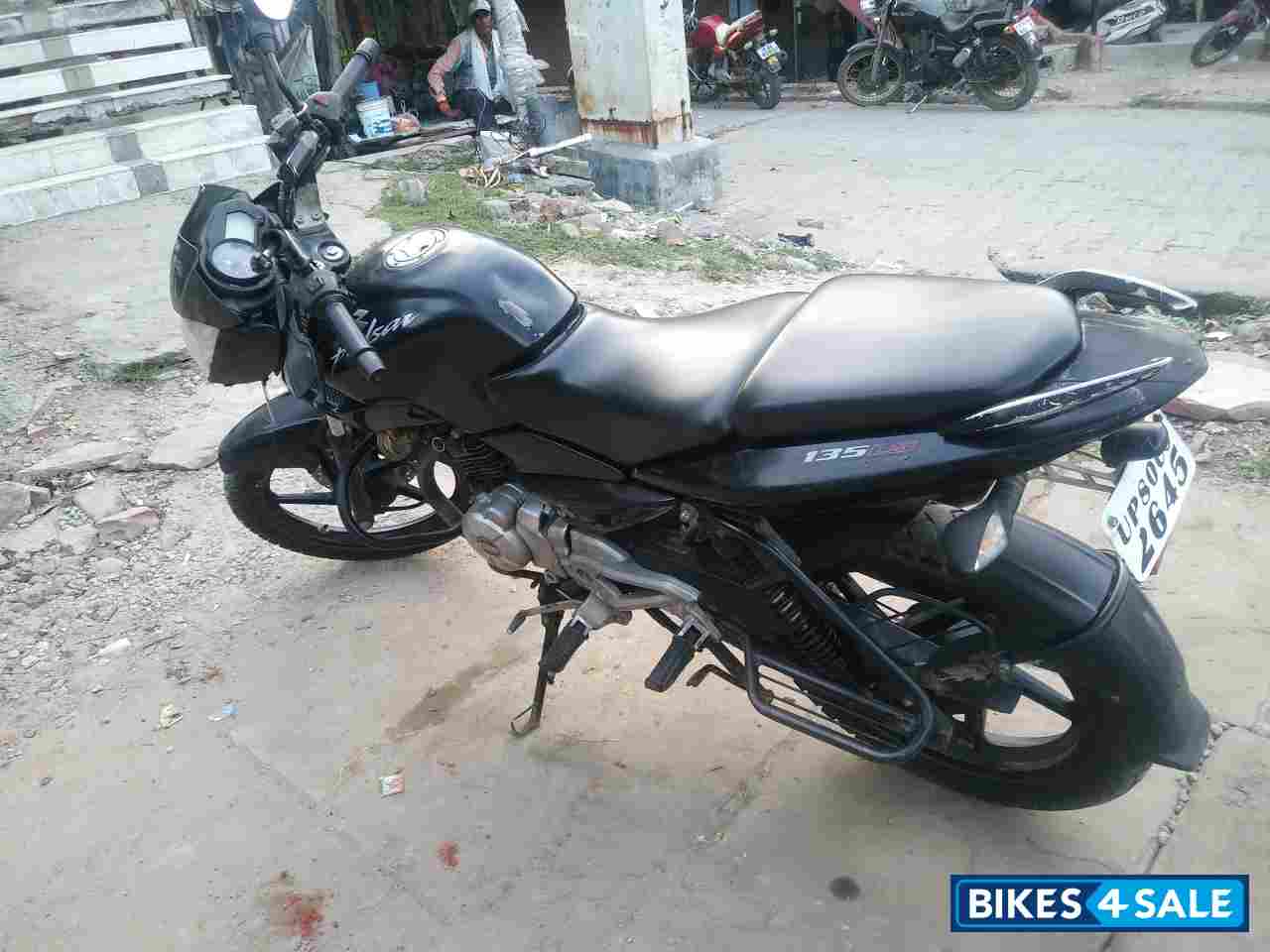 Bajaj Pulsar 135LS