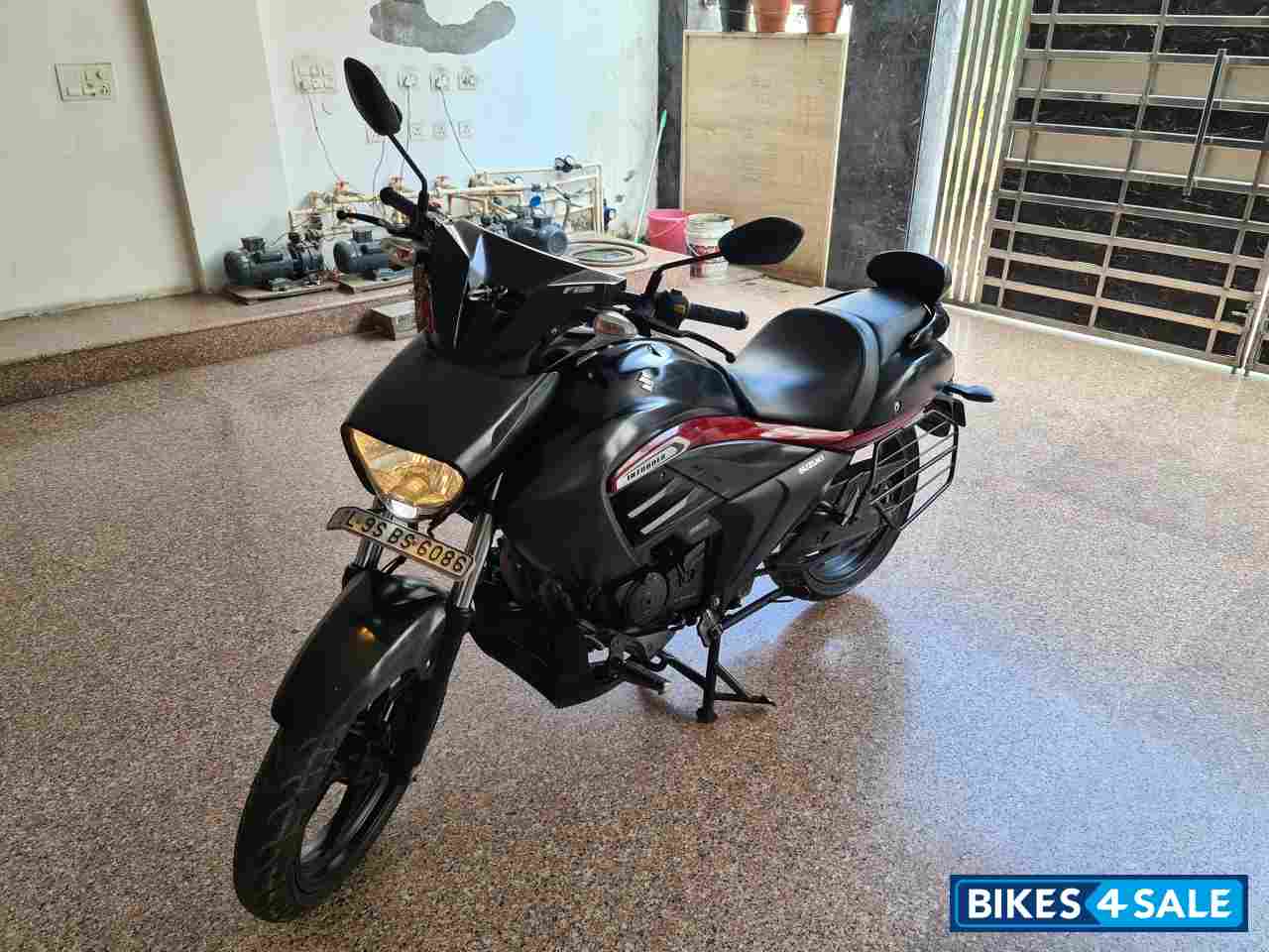 Black And Red Suzuki Intruder 150 FI