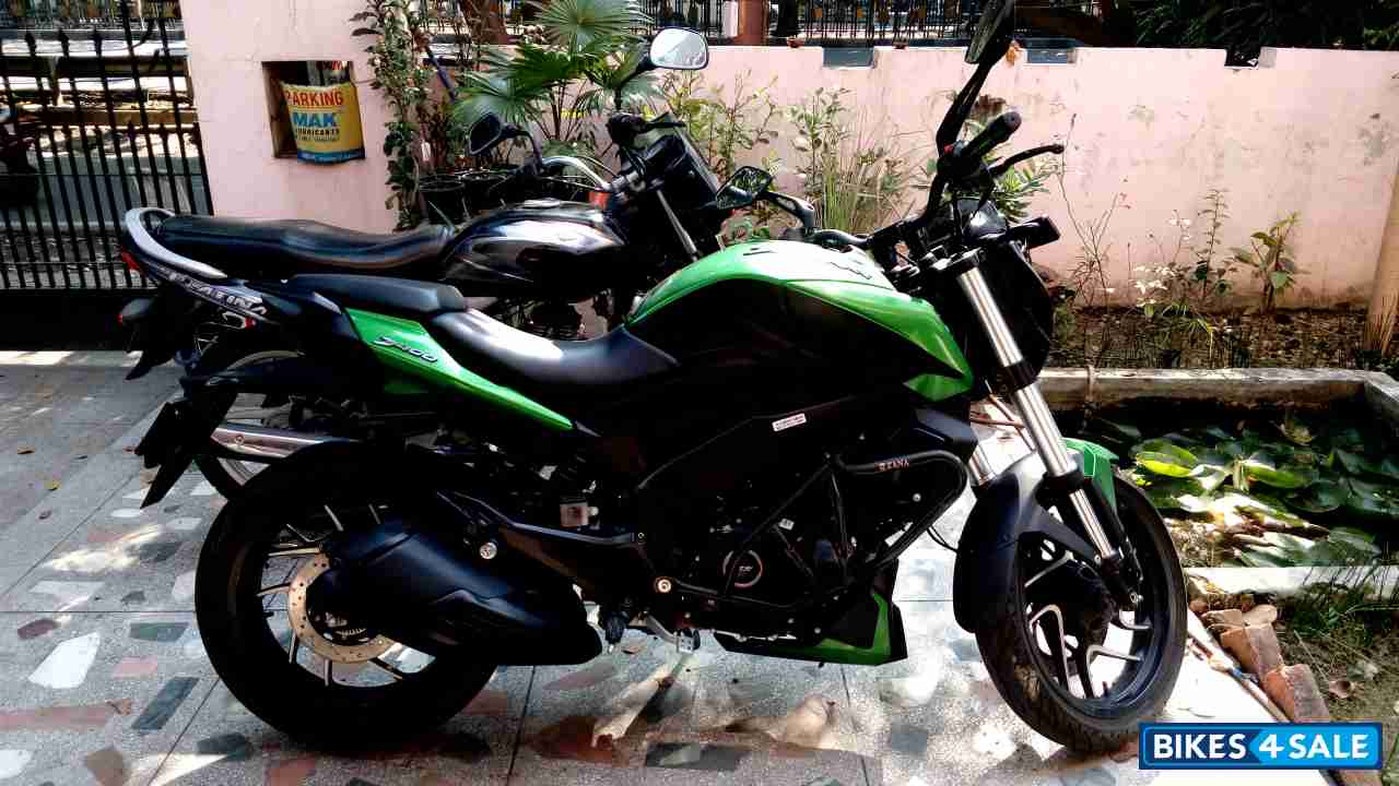Bajaj Dominar 400 Disc