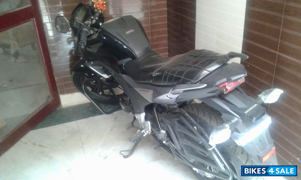 Honda CB Hornet 160R ABS