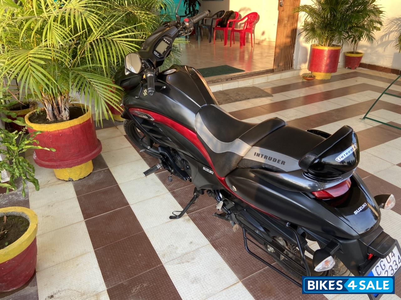 Suzuki Intruder 150 FI