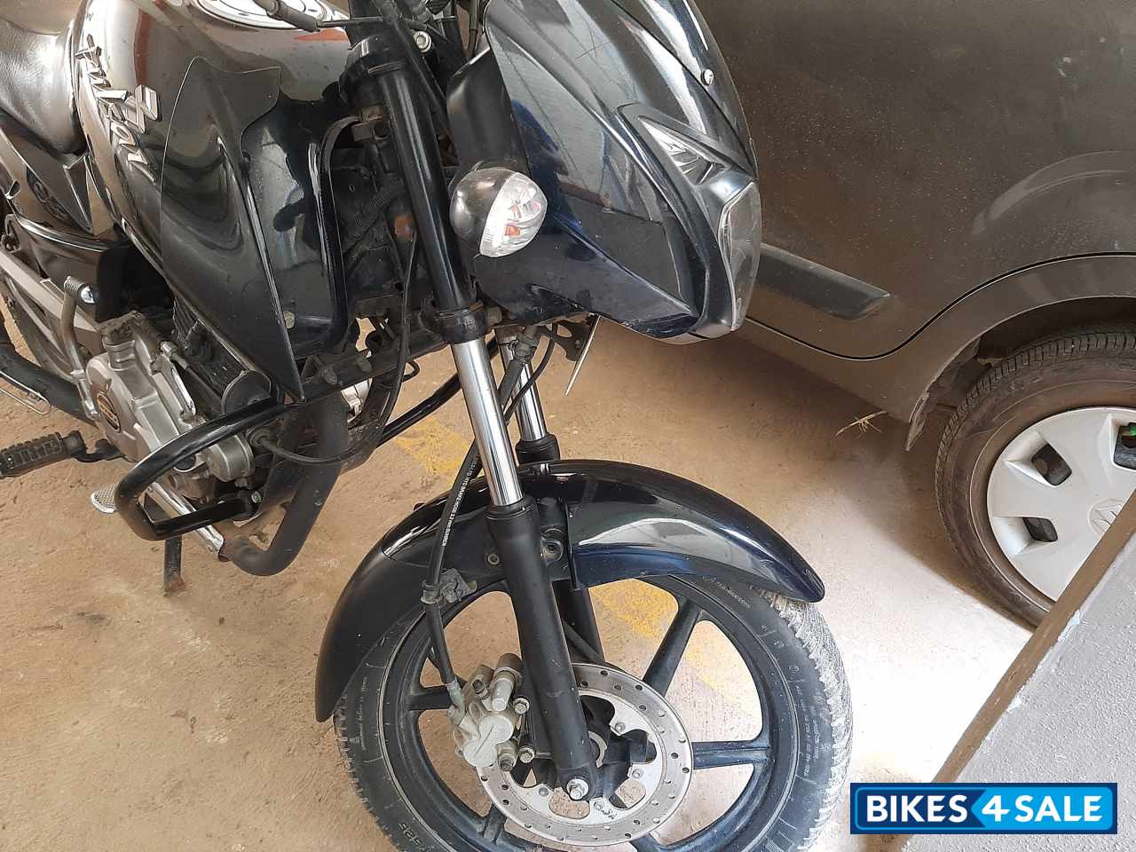 Black Bajaj Pulsar 150 DTSi