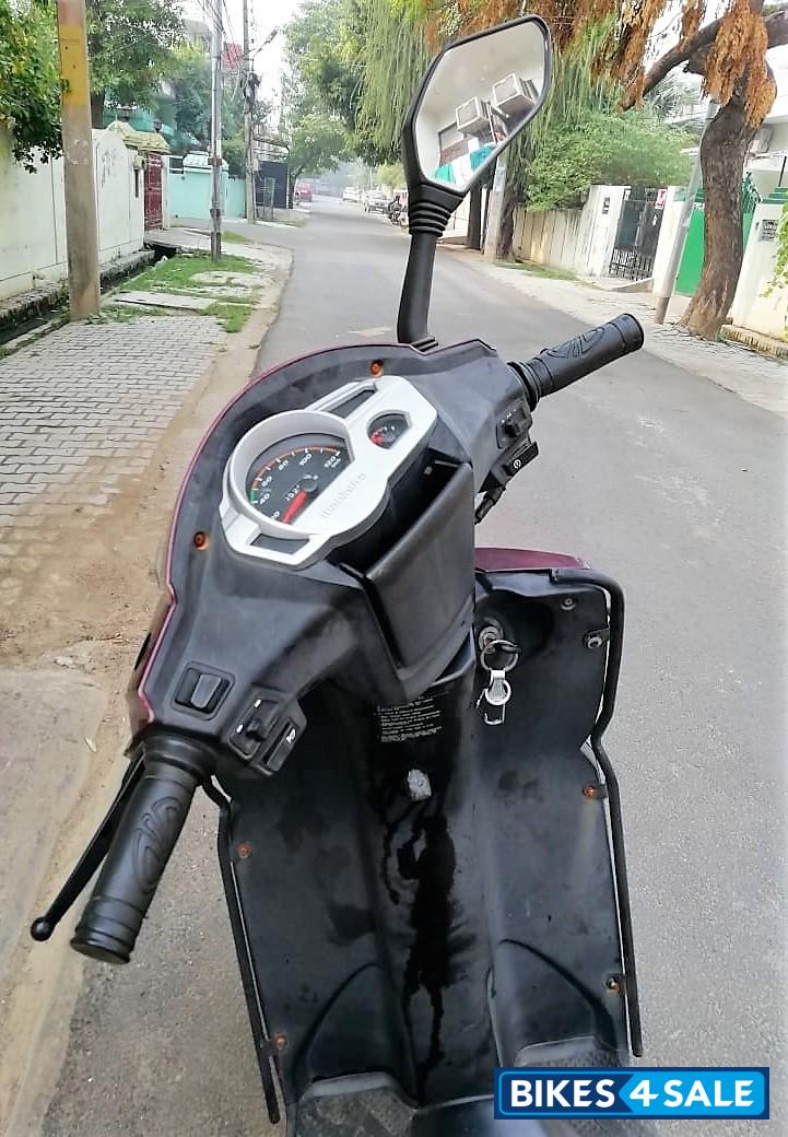 Magnetic Magenta Mahindra Gusto Magnetic Magenta Mahindra Gusto