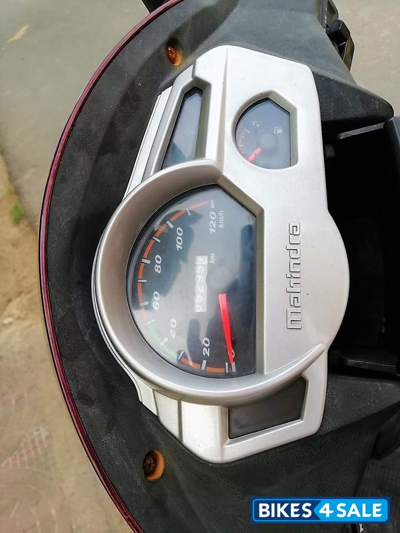 Magnetic Magenta Mahindra Gusto Magnetic Magenta Mahindra Gusto