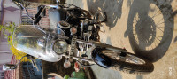 Black Bajaj Avenger 220 DTS-i