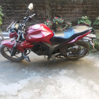 Red Suzuki Gixxer 150