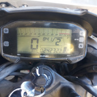 Red Suzuki Gixxer 150