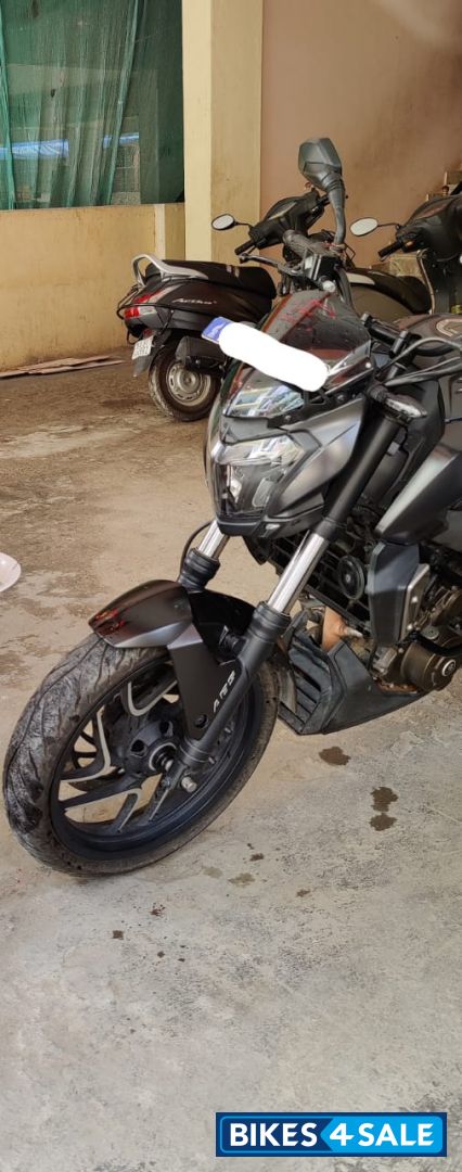 Black Bajaj Dominar 400 ABS BS6