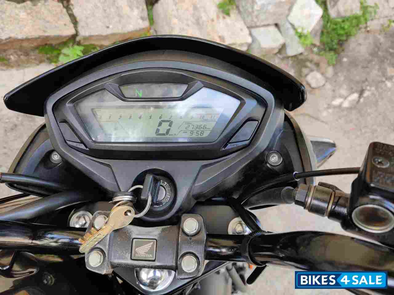 Black Honda CB Unicorn 160