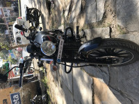 Bajaj Avenger Street 220