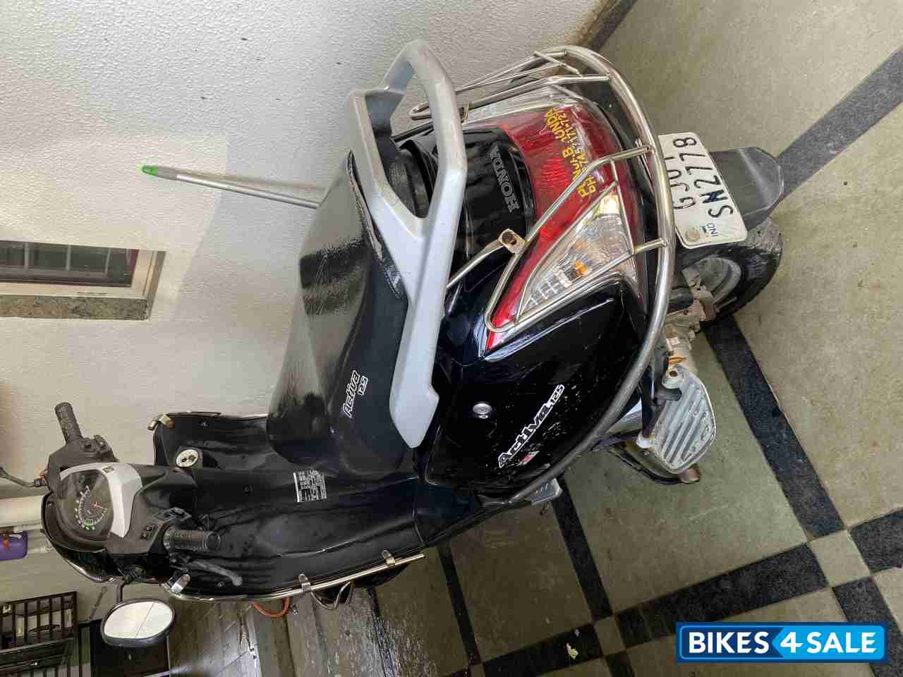 Black Honda Activa 125