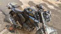 Black Yamaha FZ25