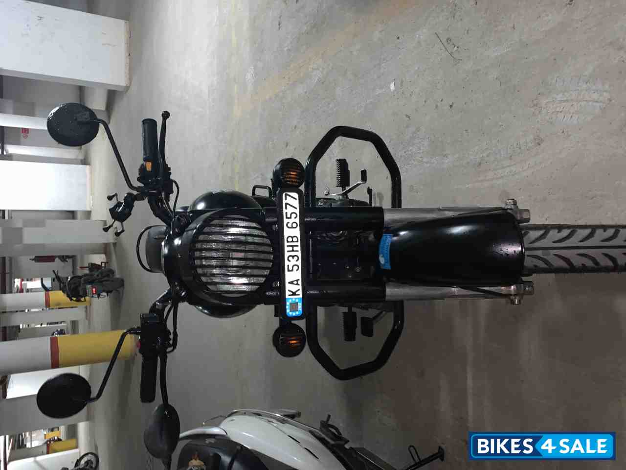 Black Royal Enfield Classic Stealth Black