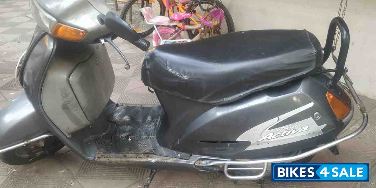 Grey Honda Activa