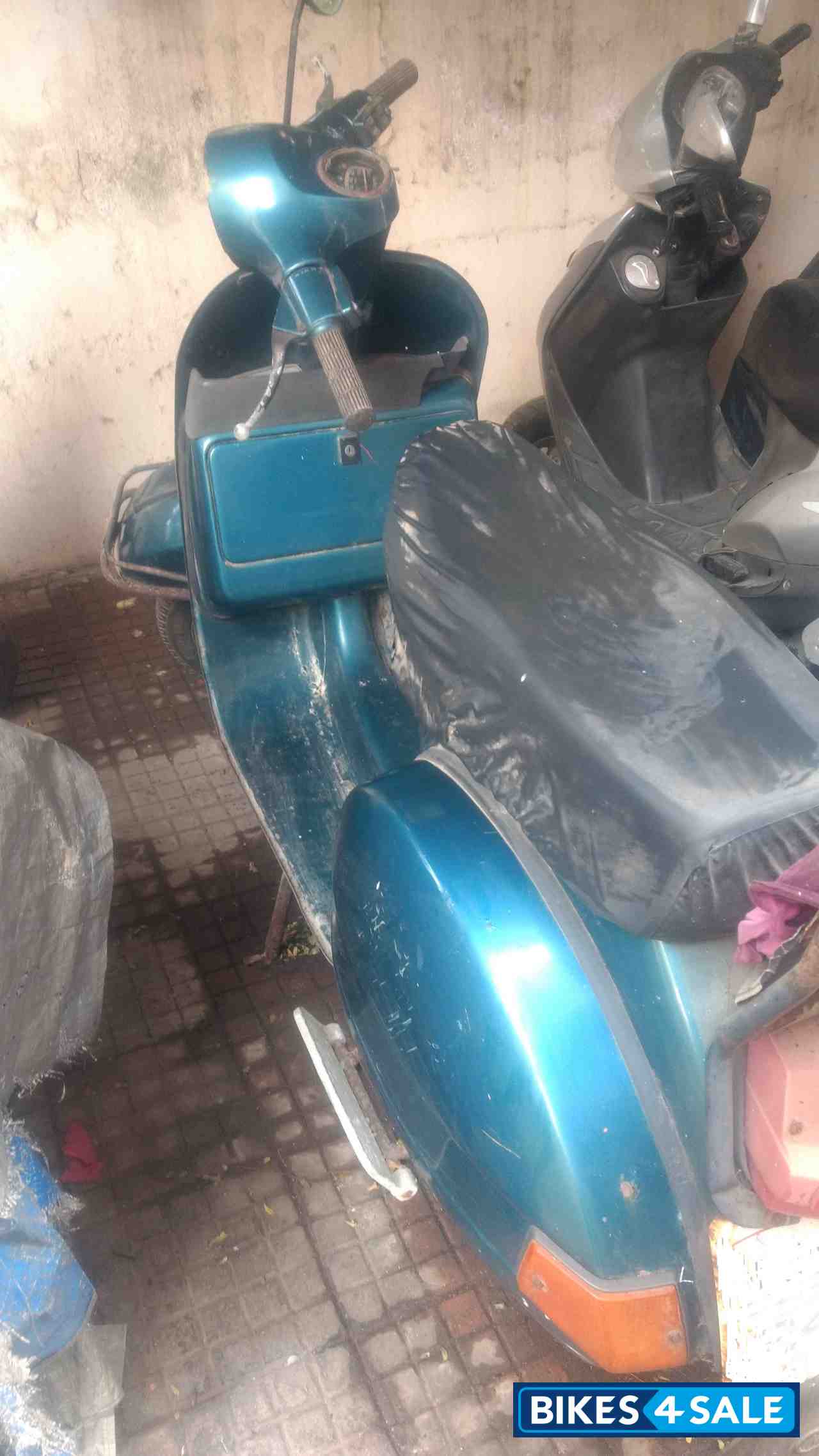 Pearl Black LML Vespa