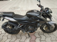 Black Bajaj Pulsar 200 NS ABS