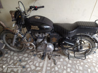 Black Royal Enfield Bullet Electra Twinspark