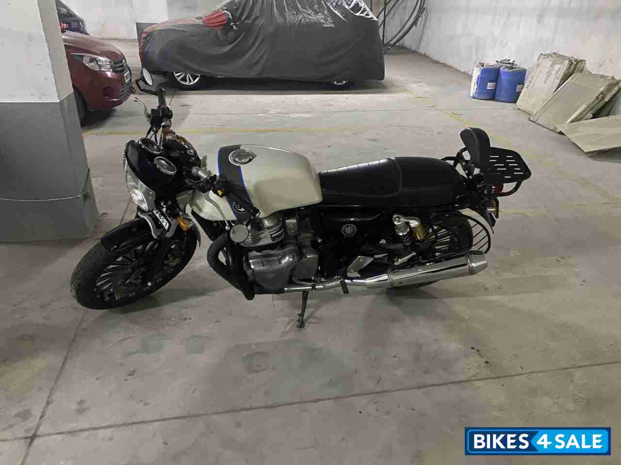 White Royal Enfield Continental GT 650 Twin