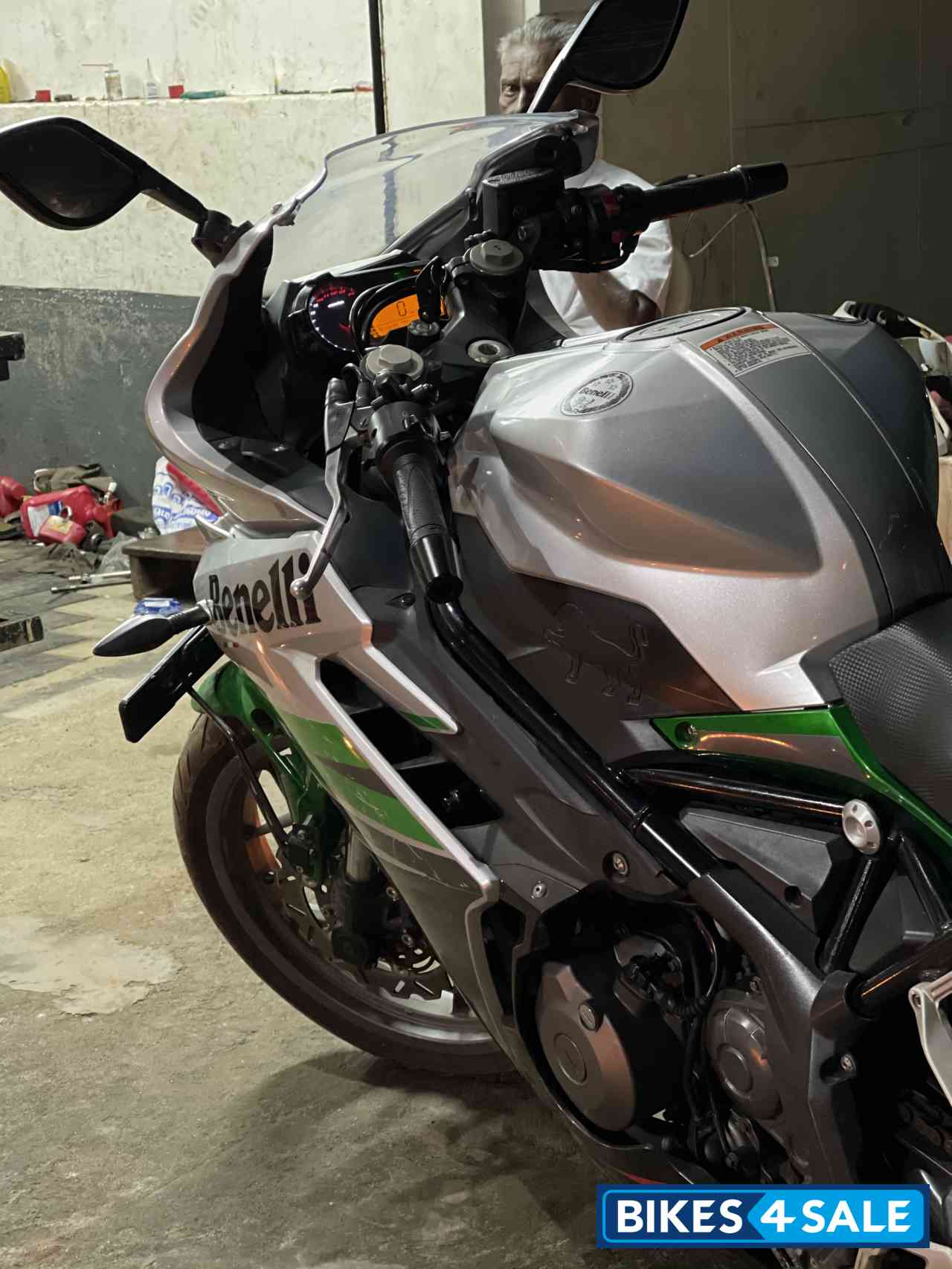 DSK Benelli 302R launched at Rs 3.48 lakh - Autocar India