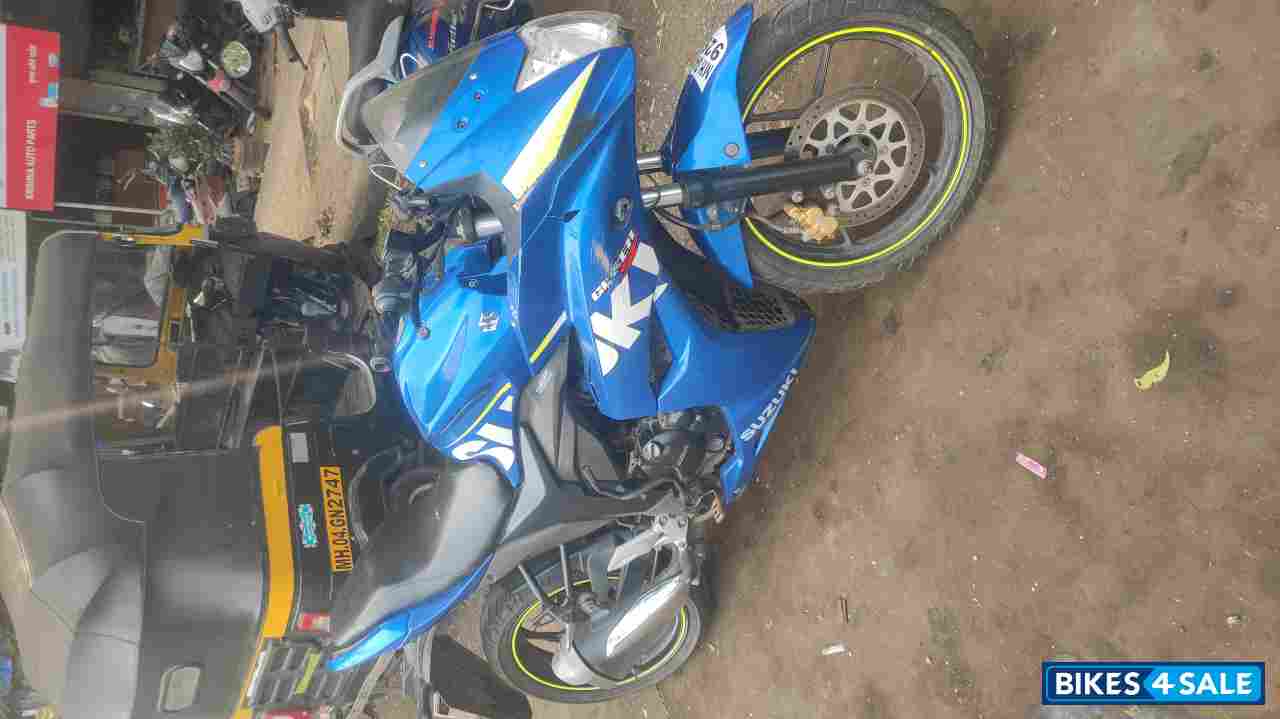 Suzuki Gixxer SF