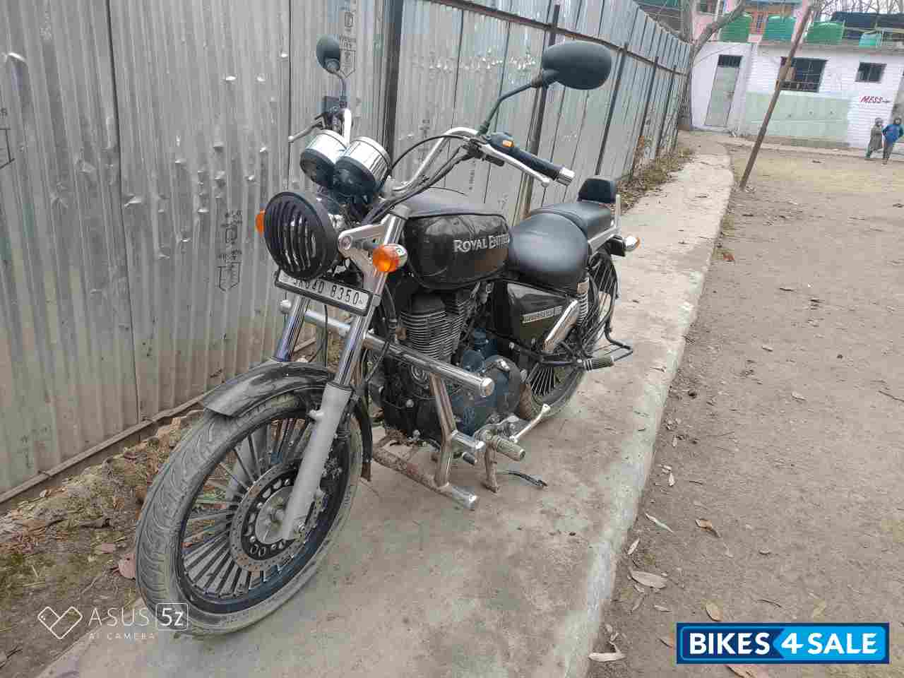 Mild Green Royal Enfield Thunderbird 350