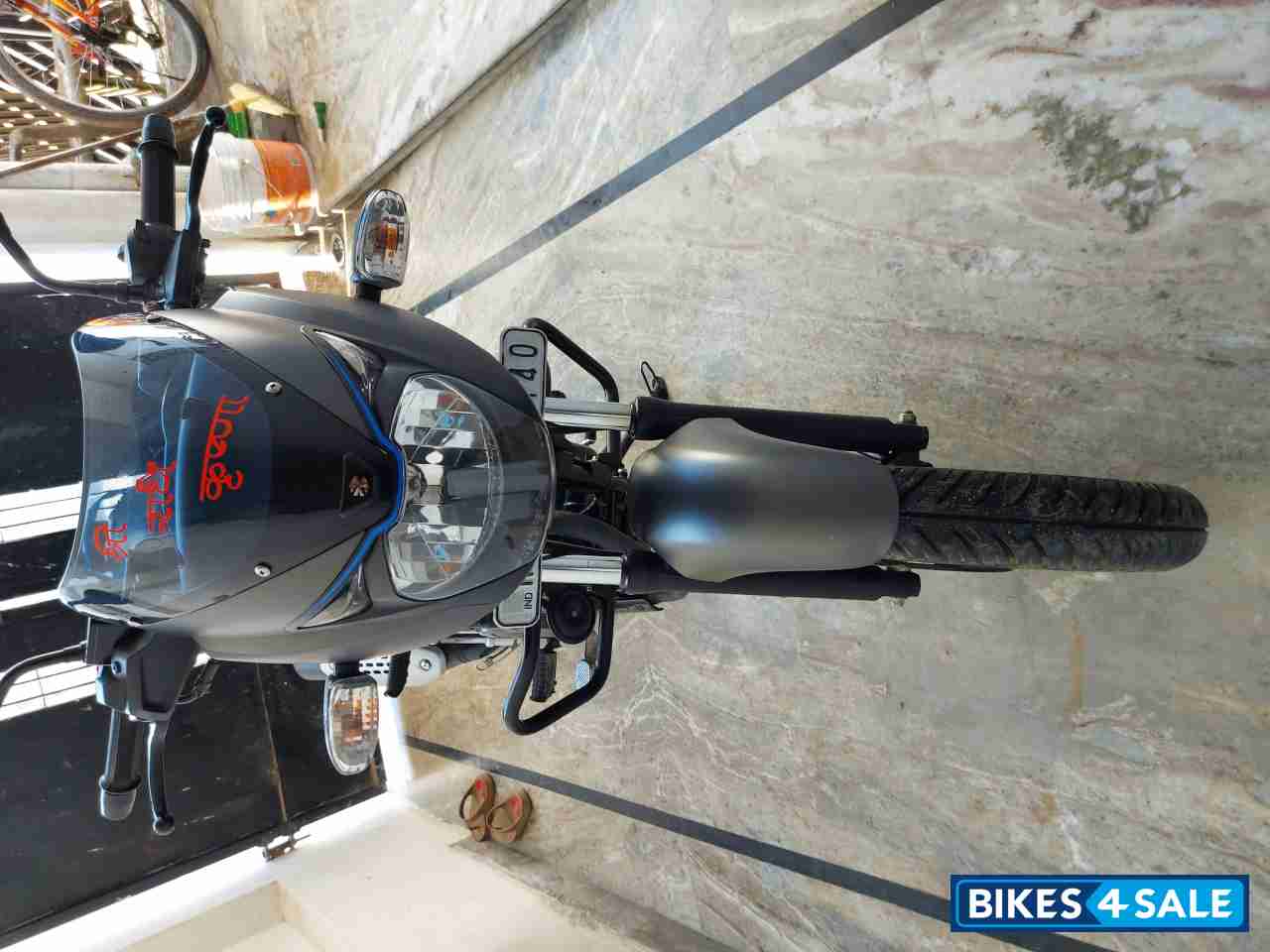 Bajaj Pulsar 125 Neon