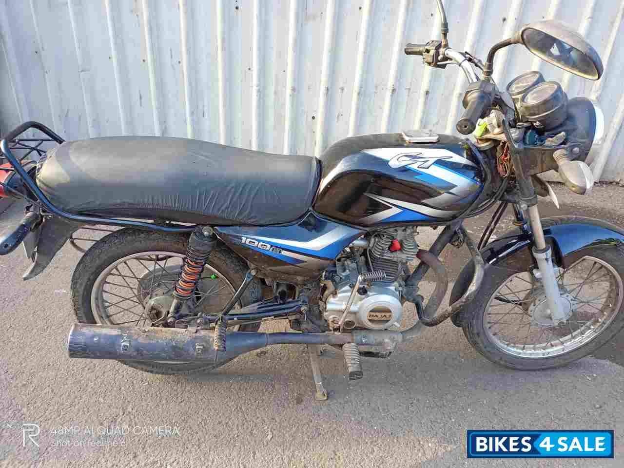 Blue Bajaj CT 100B