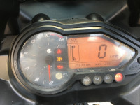 Black&white Bajaj Pulsar 220F