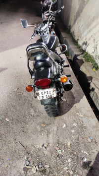 Bajaj Avenger 220 DTS-i