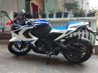 Bajaj Pulsar RS 200 ABS