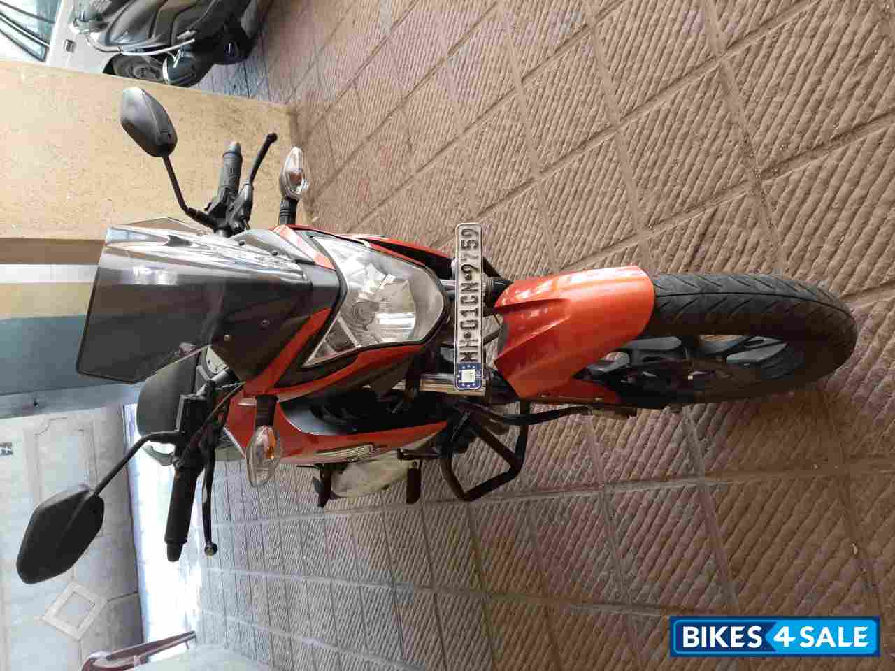 Metallic Orange Honda CB Hornet 160R Metallic Orange Honda CB Hornet 160R