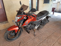 Metallic Orange Honda CB Hornet 160R