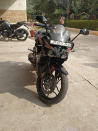 Bajaj Pulsar RS 200 ABS