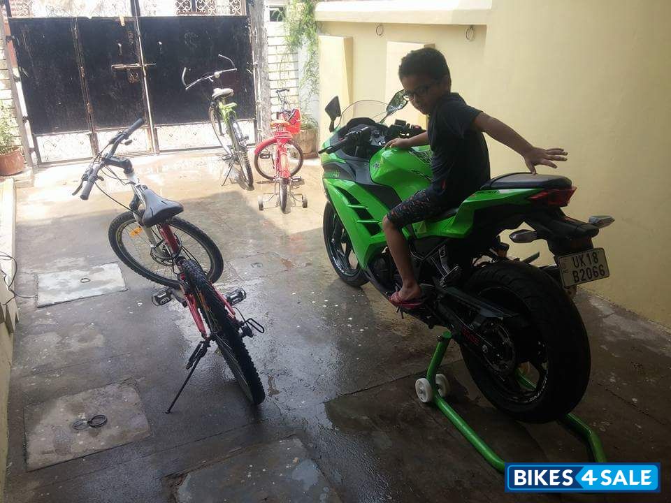 Green Kawasaki Ninja 300R