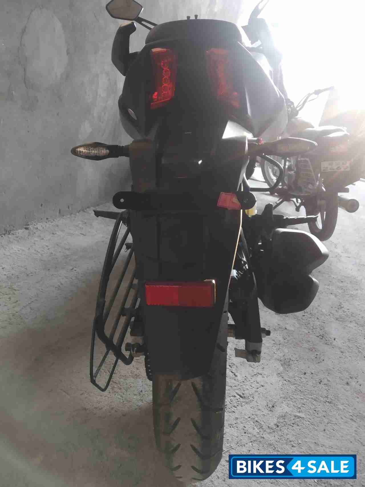 Bajaj Dominar 250