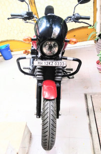 Red Harley Davidson Street 750