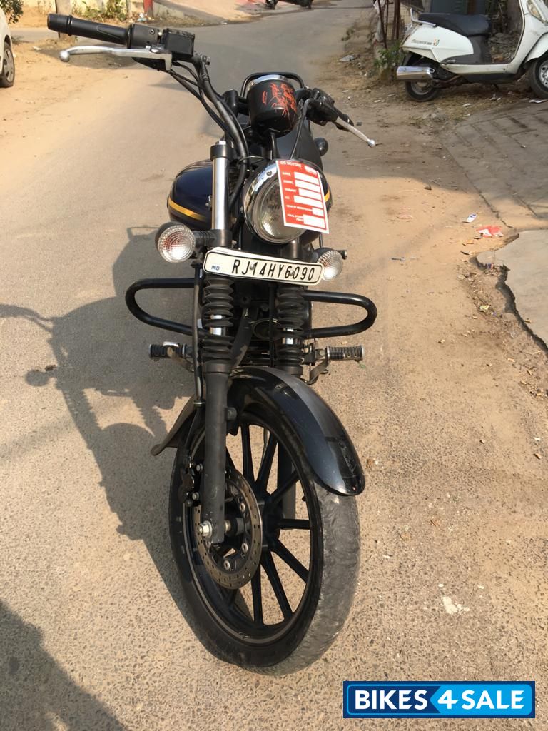 Bajaj Avenger Street 160