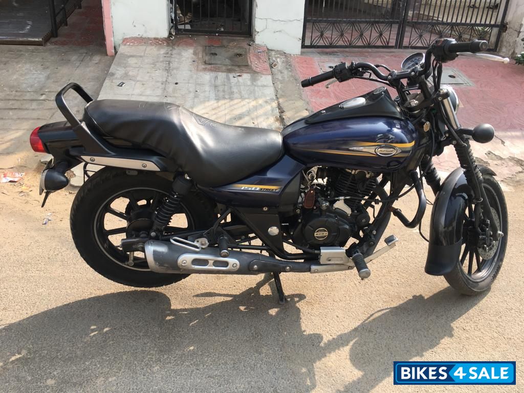 Bajaj Avenger Street 160
