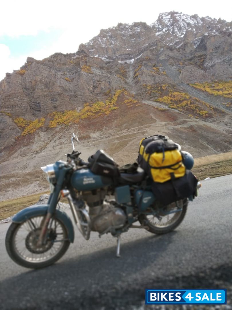 Royal Enfield Classic Squadron Blue