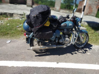 Royal Enfield Classic Squadron Blue