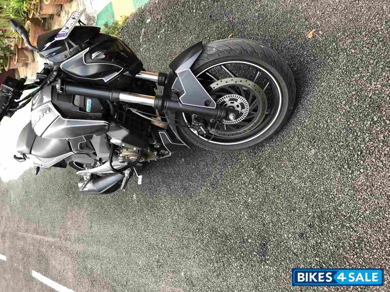 Bajaj Dominar 400 Disc