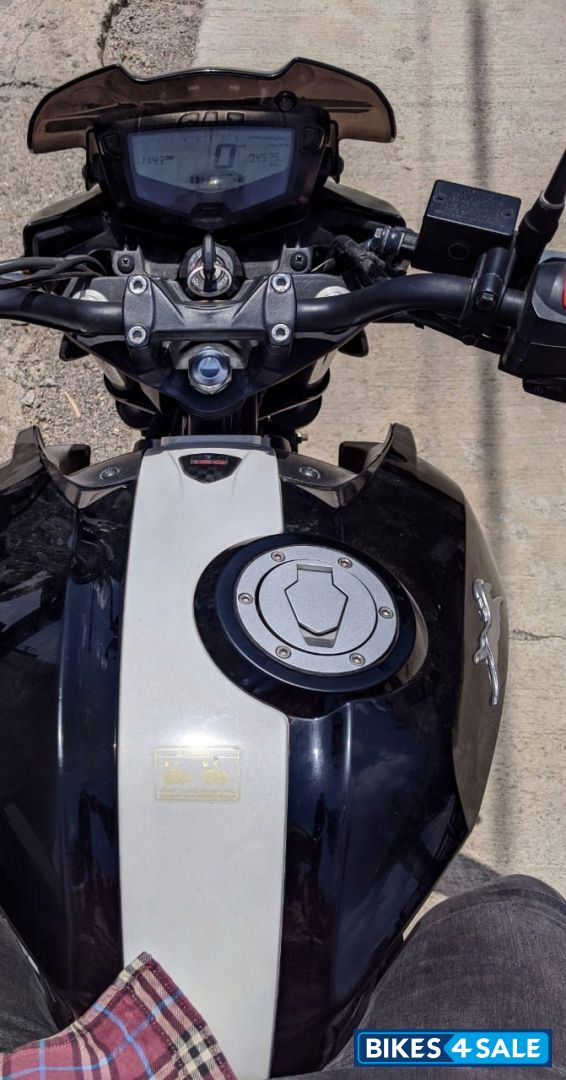 Black TVS Apache RTR 160 4V