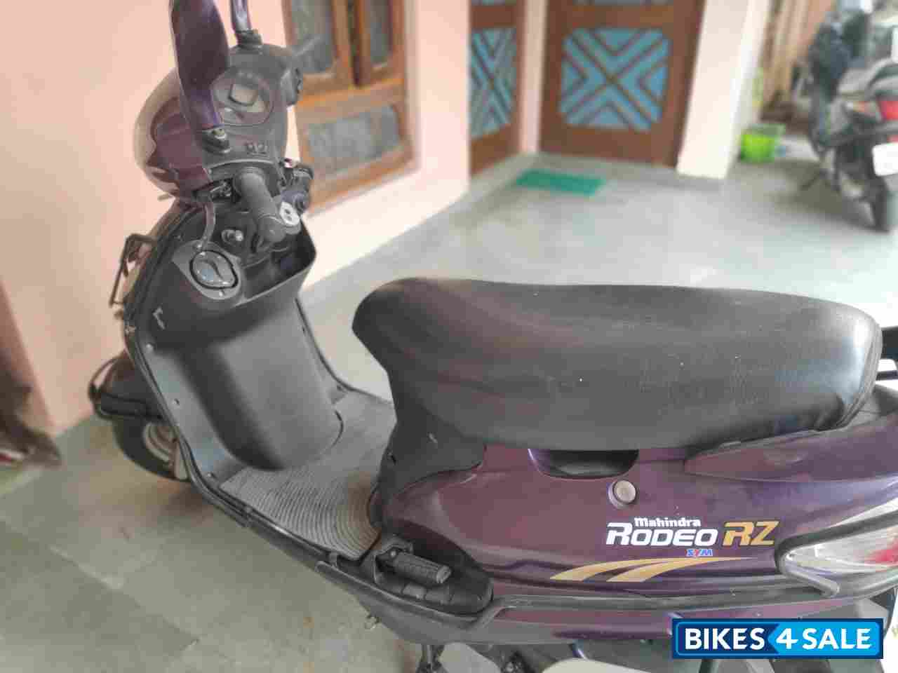Mahindra Rodeo RZ