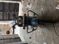 Royal Enfield Classic Squadron Blue