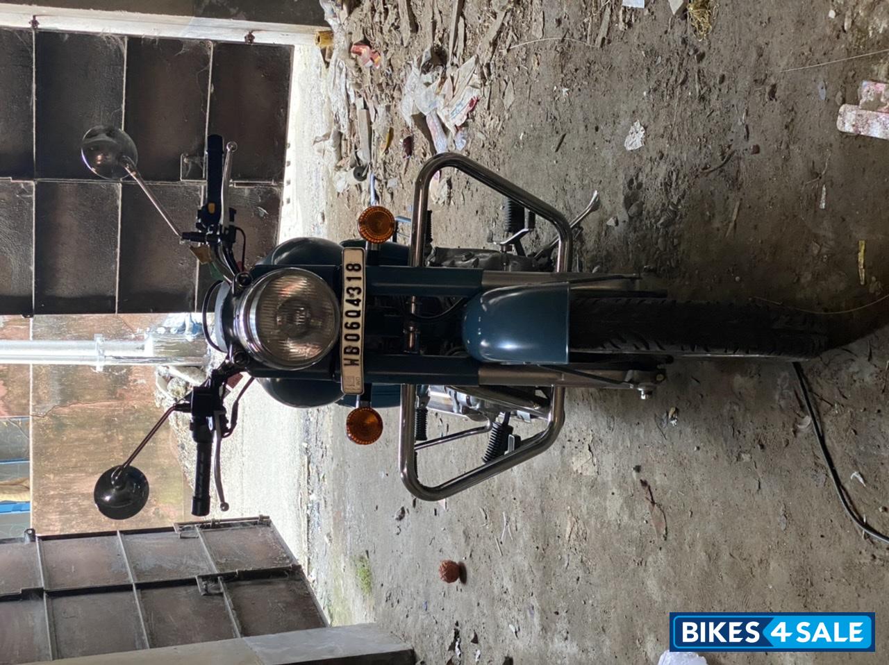 Royal Enfield Classic Squadron Blue