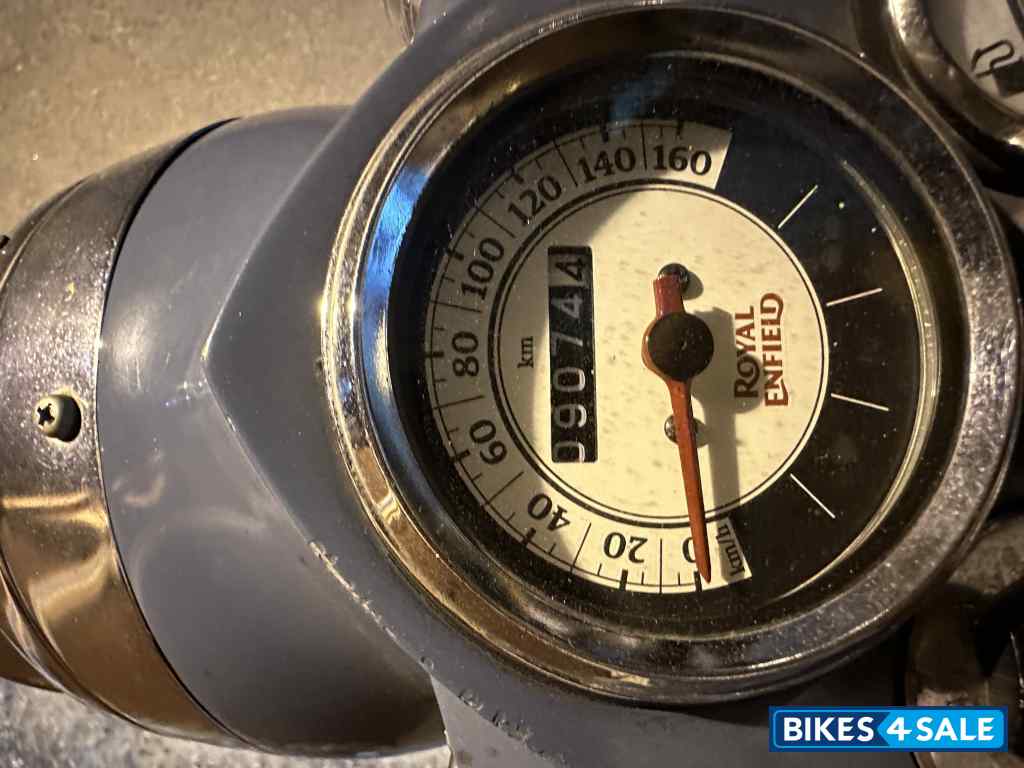 Royal Enfield Classic Squadron Blue