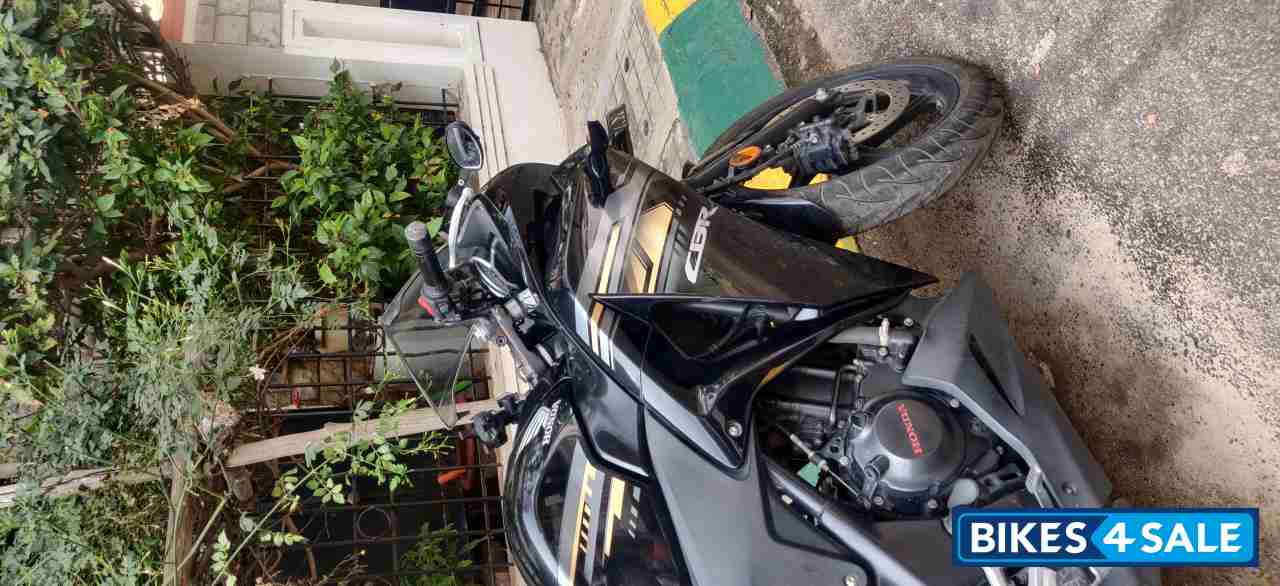 Honda CBR 250R