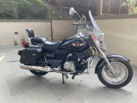 Black UM Renegade Commando Classic