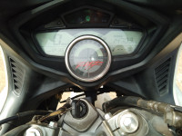 White Hero Karizma ZMR