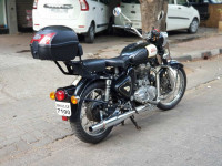 Black Royal Enfield Classic 500
